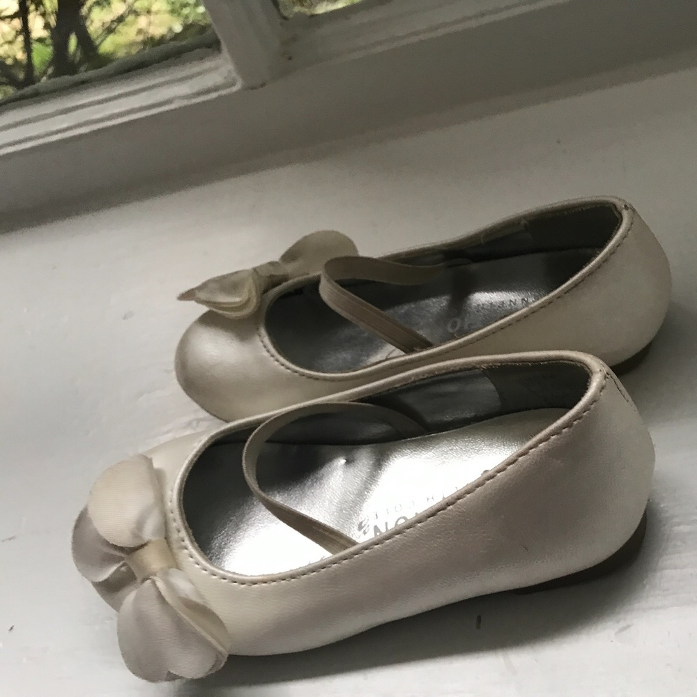 Girls dress shoes free with any purchase